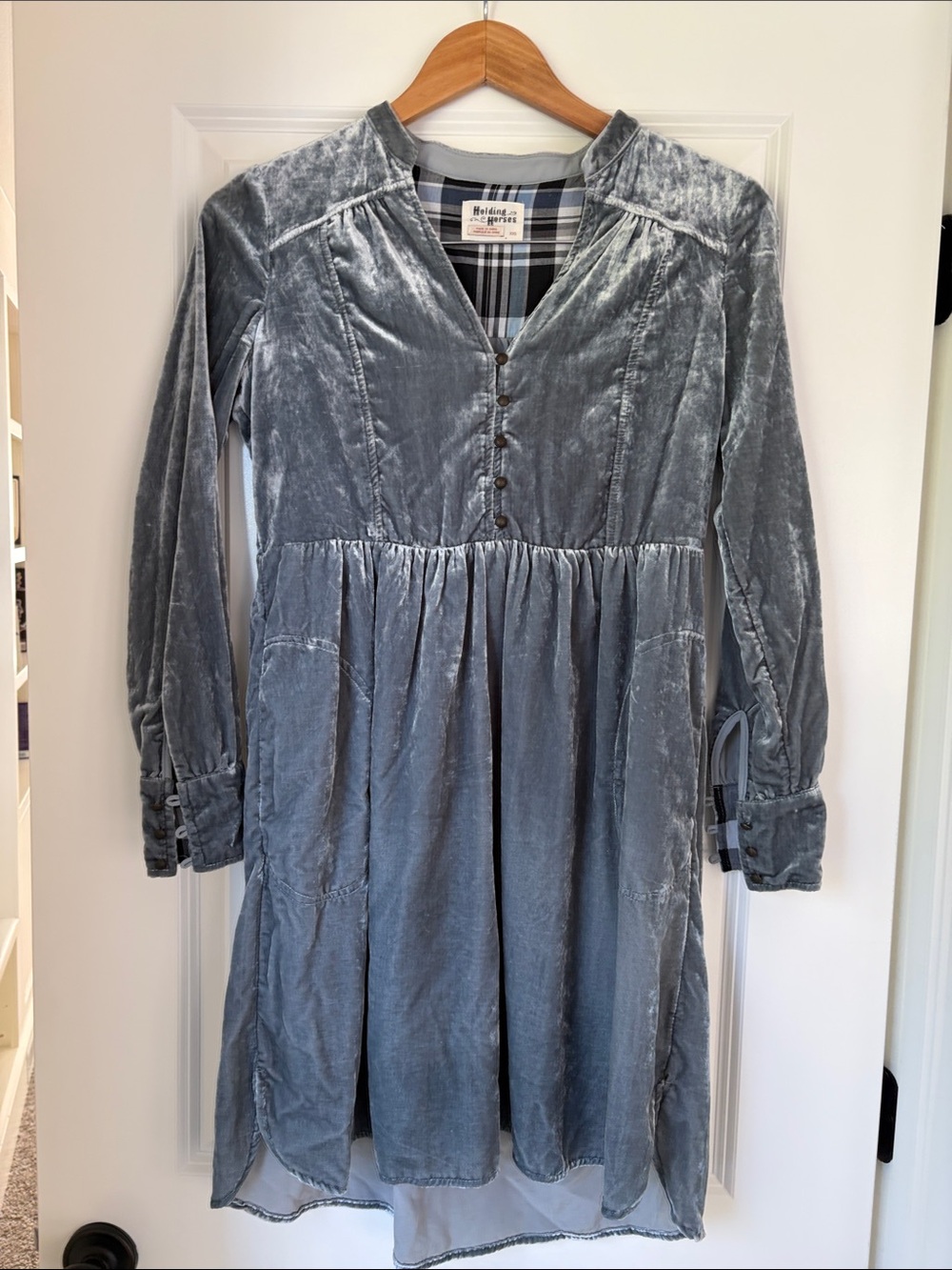 HOLDING HORSES Slate Gray Velvet Long-Sleeve Womens Dress